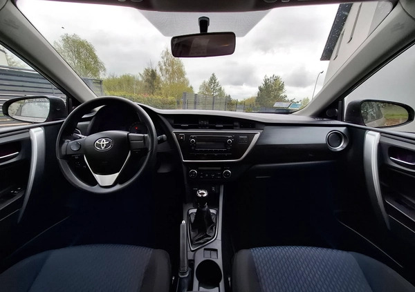 Toyota Auris cena 40500 przebieg: 126000, rok produkcji 2015 z Łomianki małe 106